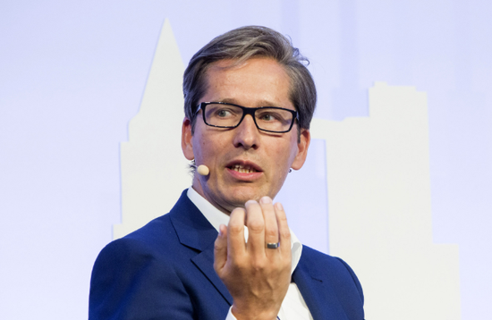 弗兰克-斯特劳斯（Frank Strauss）