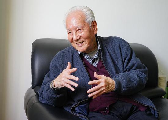  图为黄旭华近照（新华网发）