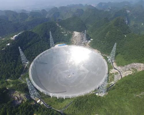 中国“天眼” 供图：中国科学院国家天文台