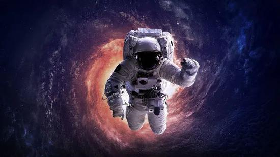 活着的人中有一些应当踏上火星去冒险，作为迈向群星的一步 | 图虫创意