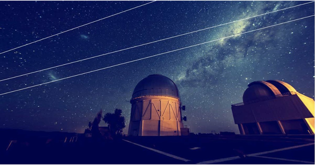 星空摄影师拍到的星链卫星。 版权：REIDAR HAHN/FERMILAB