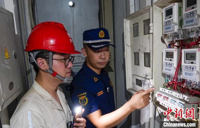 050023f0-cef1-4c24-b628-e1ca74b679c4_zsite (1).jpg