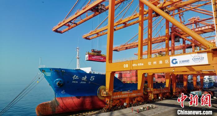 /images/20231231/60d8bfa1fc9ceef9f87ebf748fe6eed3.jpg 634027c2-f8f1-4234-b51d-4983a40cda45_zsite.jpg