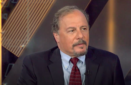 （图为IHS Markit副总裁兼美国宏观经济咨询公司联席主管克里斯-瓦维瑞斯）