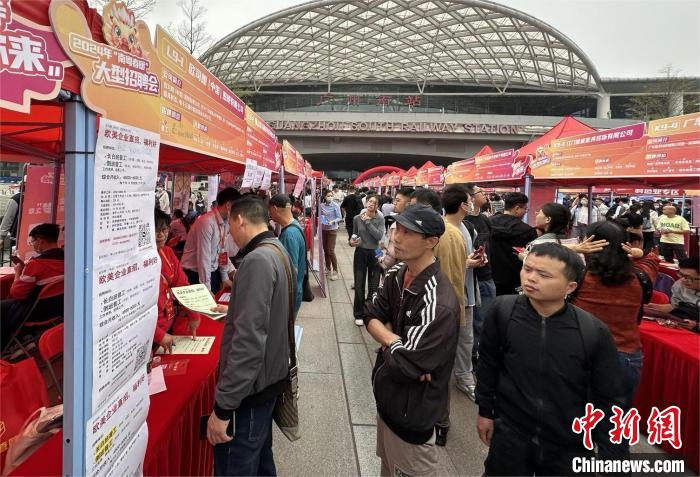 d5082b4d-aabe-4f7b-850e-7ee425e28d3c_zsite (1).jpg